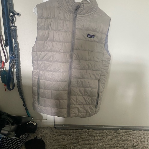 Faux Patagonia - Picture 1 of 7